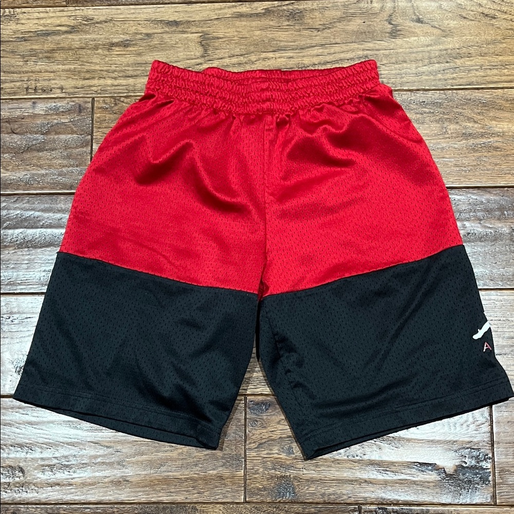 Air Jordan red/black youth size large